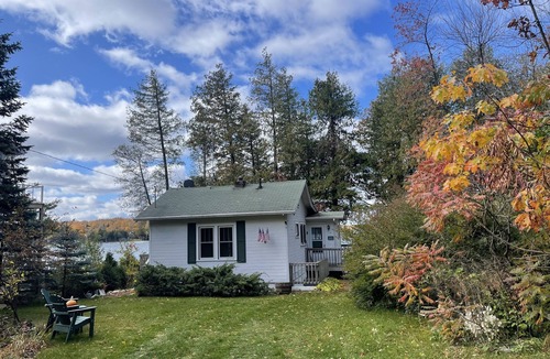 Gills Rock Cottage | Beautiful Waterfront Cottage
