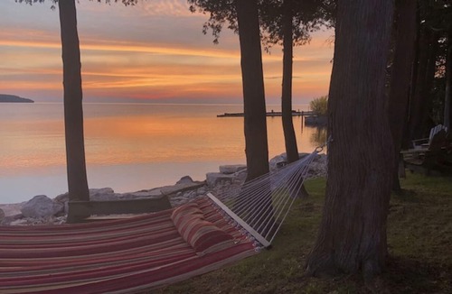 Gills Rock Cottage | Beautiful Waterfront Cottage
