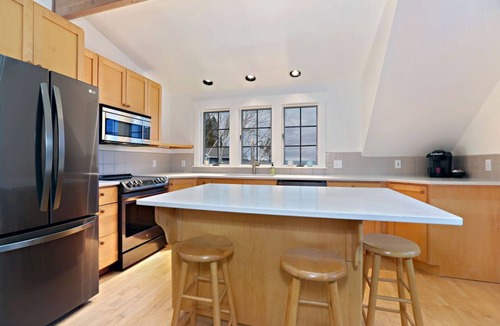 Hansville House | Beautiful Waterfront Cape Cod Style Beach Estate