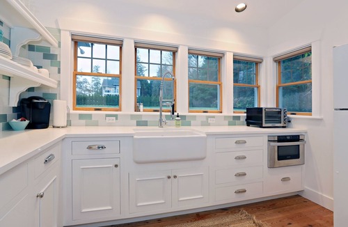 Hansville House | Beautiful Waterfront Cape Cod Style Beach Estate