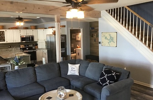 Lake Ozark House | Beautiful Waterfront Lake Home/Private Dock - walk to Bagnell Dam Strip