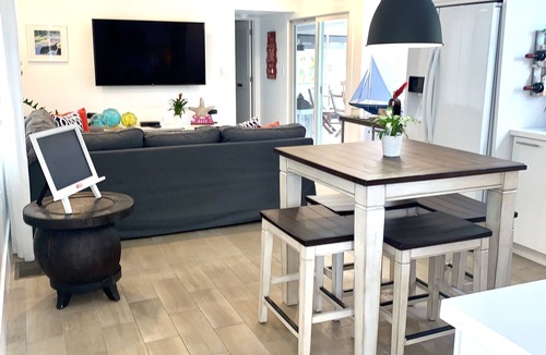 Hammer Point House | Beautiful Waterfront Villa