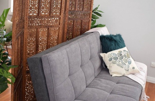 Arkles Bay Apartment | Beautiful Waterside Studio Apartment