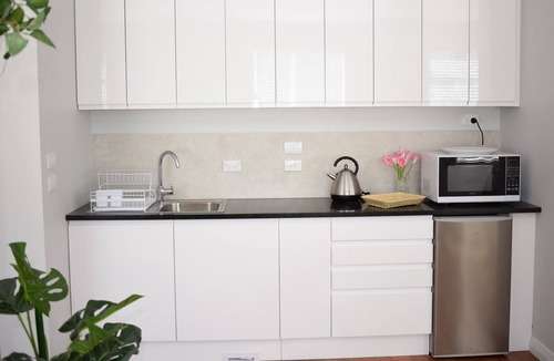 Arkles Bay Apartment | Beautiful Waterside Studio Apartment