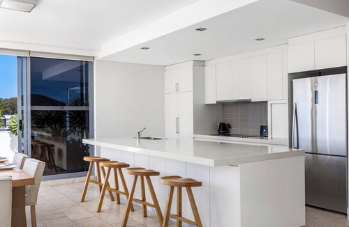 Nelson Bay Apartment | Beautiful Waterview Penthouse