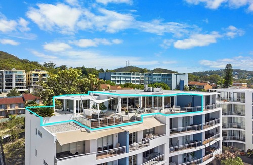 Nelson Bay Apartment | Beautiful Waterview Penthouse
