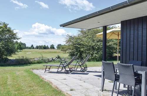 Østerskov House | Beautiful wooden house on the east coast of Langeland in the area of Bukkemose.