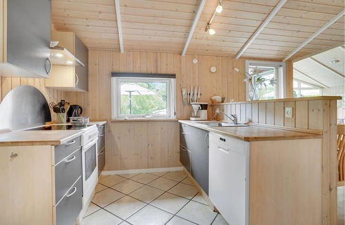 Kelstrup Strand House | Beautiful wooden vacation home in a newly parceled vacation home area close to one of the best swimm