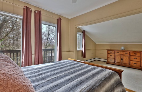 Killington House | Beautiful year round location!