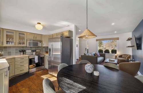 Drayton Plains House | Beautifully Updated 4BR/2BA w/Hot Tub