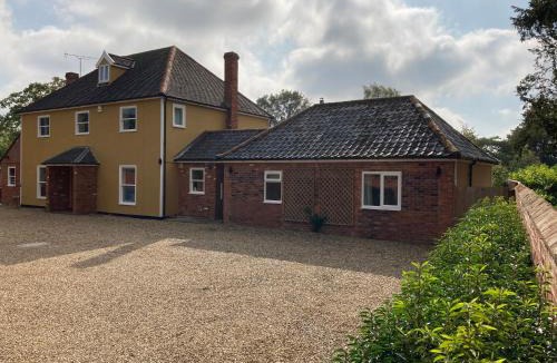 Walsham-le-Willows Apartment | Beautifully appointed & cosy self contained annexe