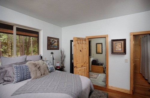 Georgetown Cabin | Beautifully appointed cabin on 150 private acres! Pet-friendly!
