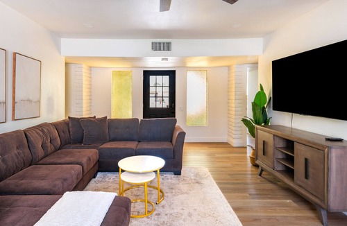 Shea North Estates House | Beautifully Appointed 5BR 2BA Home