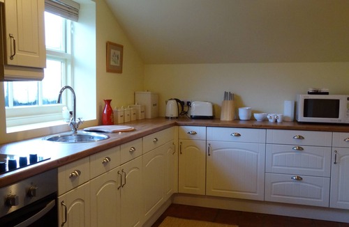 Etchingham Cottage | Beautifully Converted Oast House in an Idyllic Setting