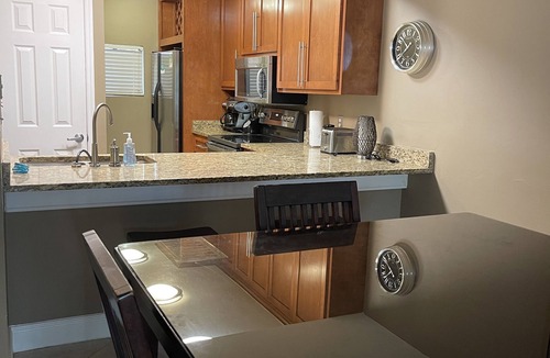 Panama City Beach Villa | BEAUTIFULLY DECORATED 1 BEDROOM 2 BATH VILLA.