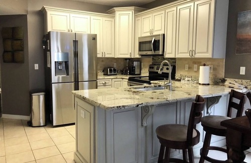 Gulf Shores Condo | Beautifully decorated beachfront condo!