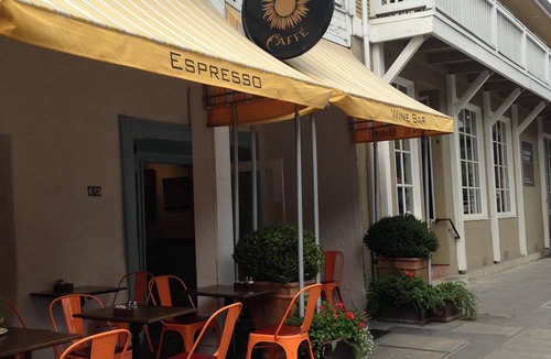 Sonoma House | Beautifully Decorated Townhouse 2 Blks From Square