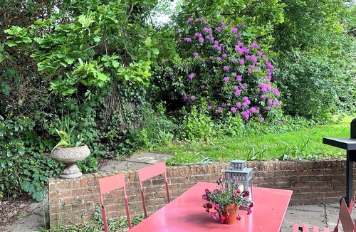 Herstmonceux Cottage | Beautifully Designed Peaceful Cottage