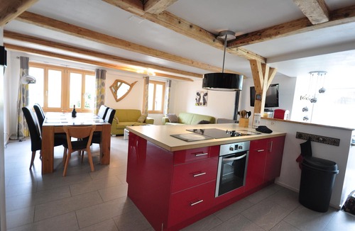 Matten bei Interlaken Apartment | Beautifully designed Apartment. Fully equipped for your holiday needs. Sleeps 7