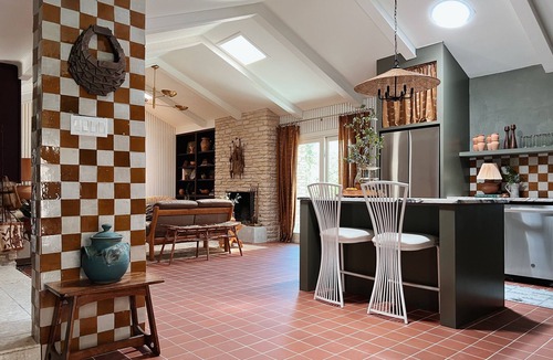 Oak Ridge House | Beautifully designed home in North Austin - a vintage haven and close to I-35