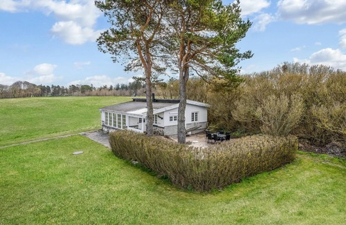 Allingabro House | Beautifully located cottage, it is located in the first row on the beach.