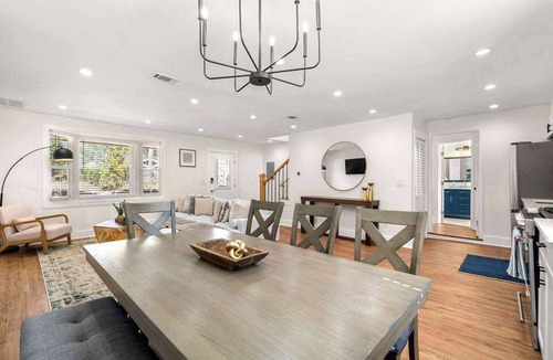 Norcross House | Beautifully Modern Cottage in Historic Norcross