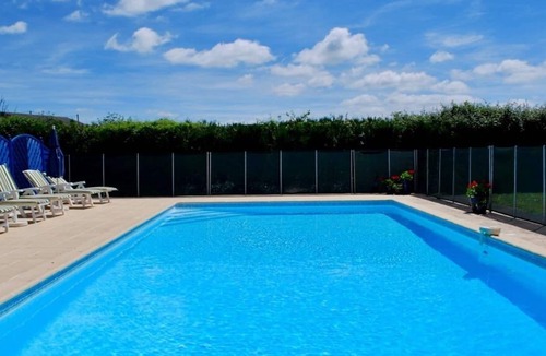 Noyant-Villages House | Beautifully presented holiday home with private garden, pool, & excellent wi-fi