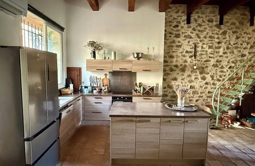 Usclas-d'Herault House | Beautifully restored stone house with chic studio in Languedoc