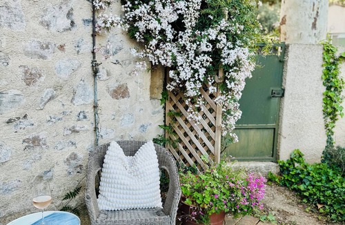 Usclas-d'Herault House | Beautifully restored stone house with chic studio in Languedoc
