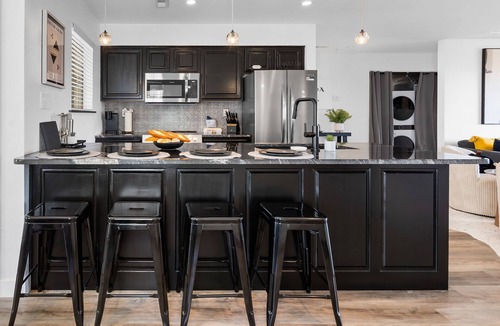 Kimberling City Condo | Beautifully Refreshed Condo w/Access to Table Rock Lake, Lake, Outdoor Pool Open & Free Tickets
