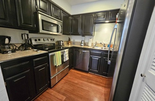 Cityplace Apartment | Beautifully remodeled condo 2b/2bth conveniently in West Village, Uptown Dallas