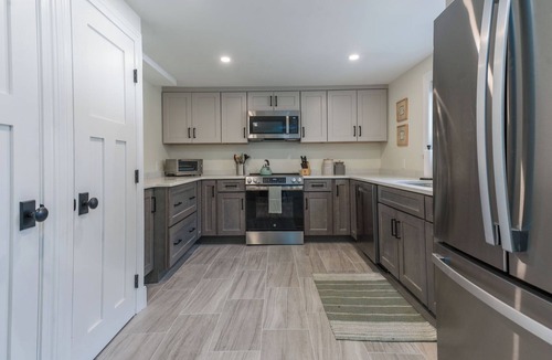 Salem House | Beautifully Remodeled Colonial Charmer - 3 Bed, 2 Bath near Tuscan Village!