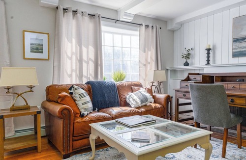 Salem House | Beautifully Remodeled Colonial Charmer - 3 Bed, 2 Bath near Tuscan Village!