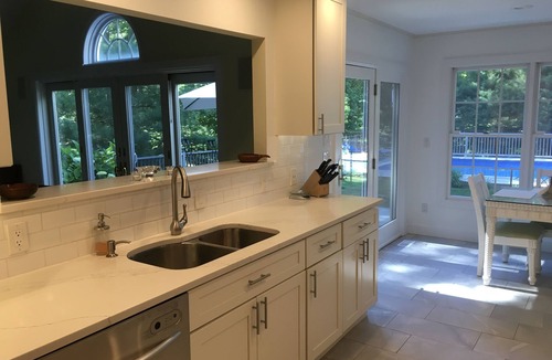 Northwest Harbor House | Beautifully renovated, Immaculate and Private!