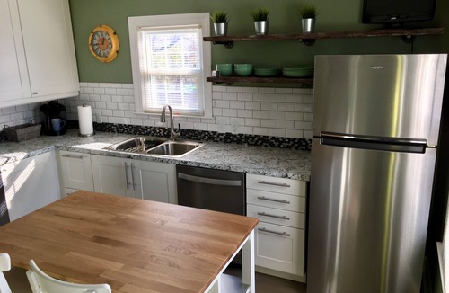 Watterson Park House | Beautifully renovated home with charm! Sleeps 7. Located close to EVERYTHING!