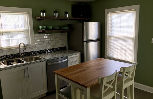 Watterson Park House | Beautifully renovated home with charm! Sleeps 7. Located close to EVERYTHING!