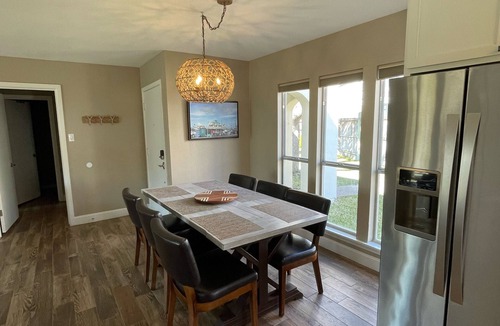 Sailhouse Condo | Beautifully renovated Bay View Escape!