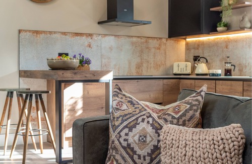 Buchlyvie House | Beautifully restored stables with hot tub