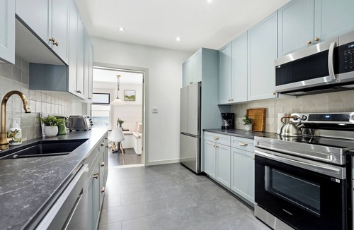 Winnipeg House | Beautifully Updated Osborne Character Home | 3 Bed | 2 Bath |