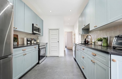 Winnipeg House | Beautifully Updated Osborne Character Home | 3 Bed | 2 Bath |