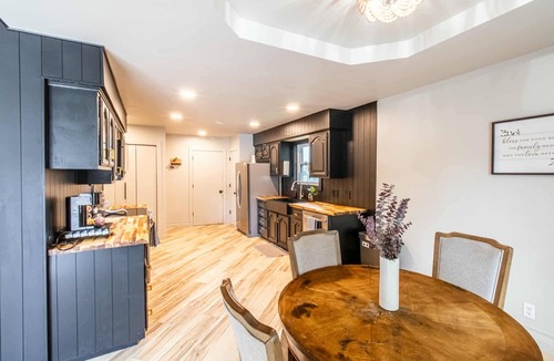 Joplin House | Beautifully updated spacious home in charming Joplin by MSSU