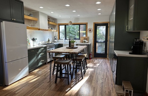 Lake Arrowhead Cabin | Beautuful Lake Arrowhead Cabin, heart of town, by SkyPark & Few min from Lake