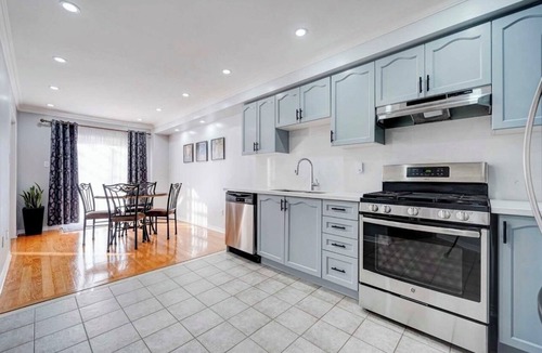 Thornhill House | beauty 4 bedroom home! Favorite