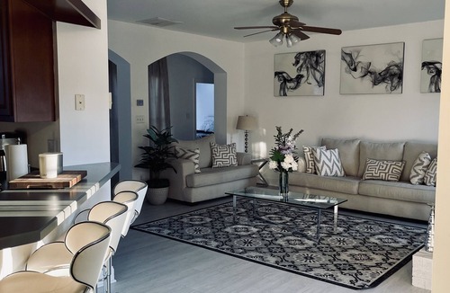 Fountainhead-Orchard Hills House | Beauty & Charm - The perfect setting for a memorable stay