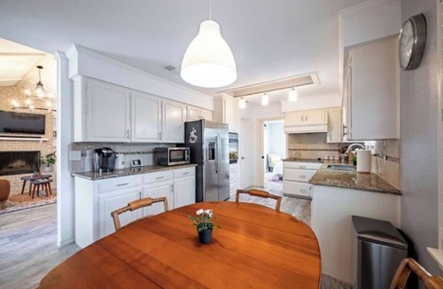 Sharpstown House | Beauty Cozy Modern 4BRs Home