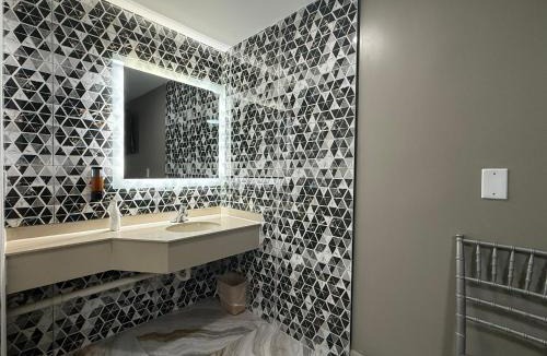 Edison Hotel | Beauty Rest Hotel