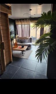 Noeux-les-Mines Bed & Breakfast | Beauty spa loveroom