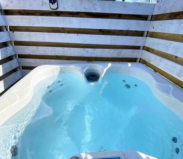 Warminster House | Beaver 2 HuntersMoon-Warminster-Bath-Salisbury