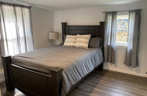 Barryton House | Beaver Den Getaway On The Chippewa River