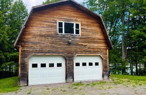 Stratton and Bromley Ski Areas House | Beaver Glen